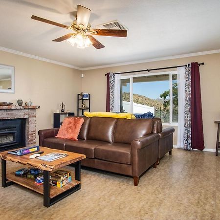 Peaceful Home With Nature Views & Trail Access Yucca Valley Exterior foto