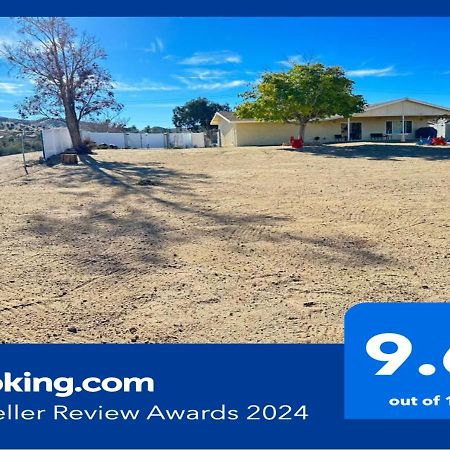 Peaceful Home With Nature Views & Trail Access Yucca Valley Exterior foto