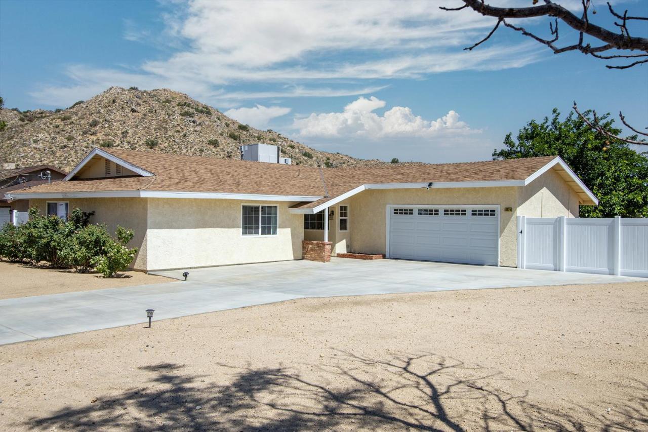Peaceful Home With Nature Views & Trail Access Yucca Valley Exterior foto